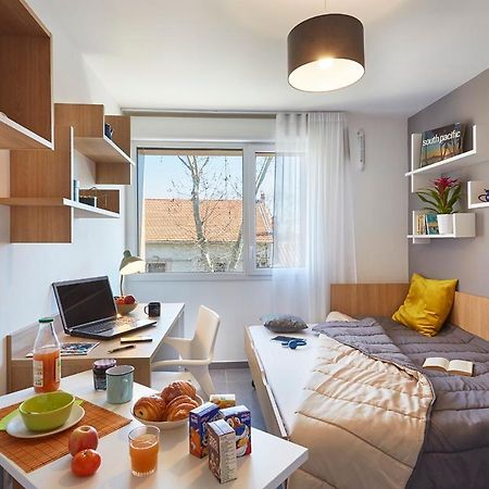 Residence Nemea - Beaux Arts มงต์เปอลิเยร์ ภายนอก รูปภาพ